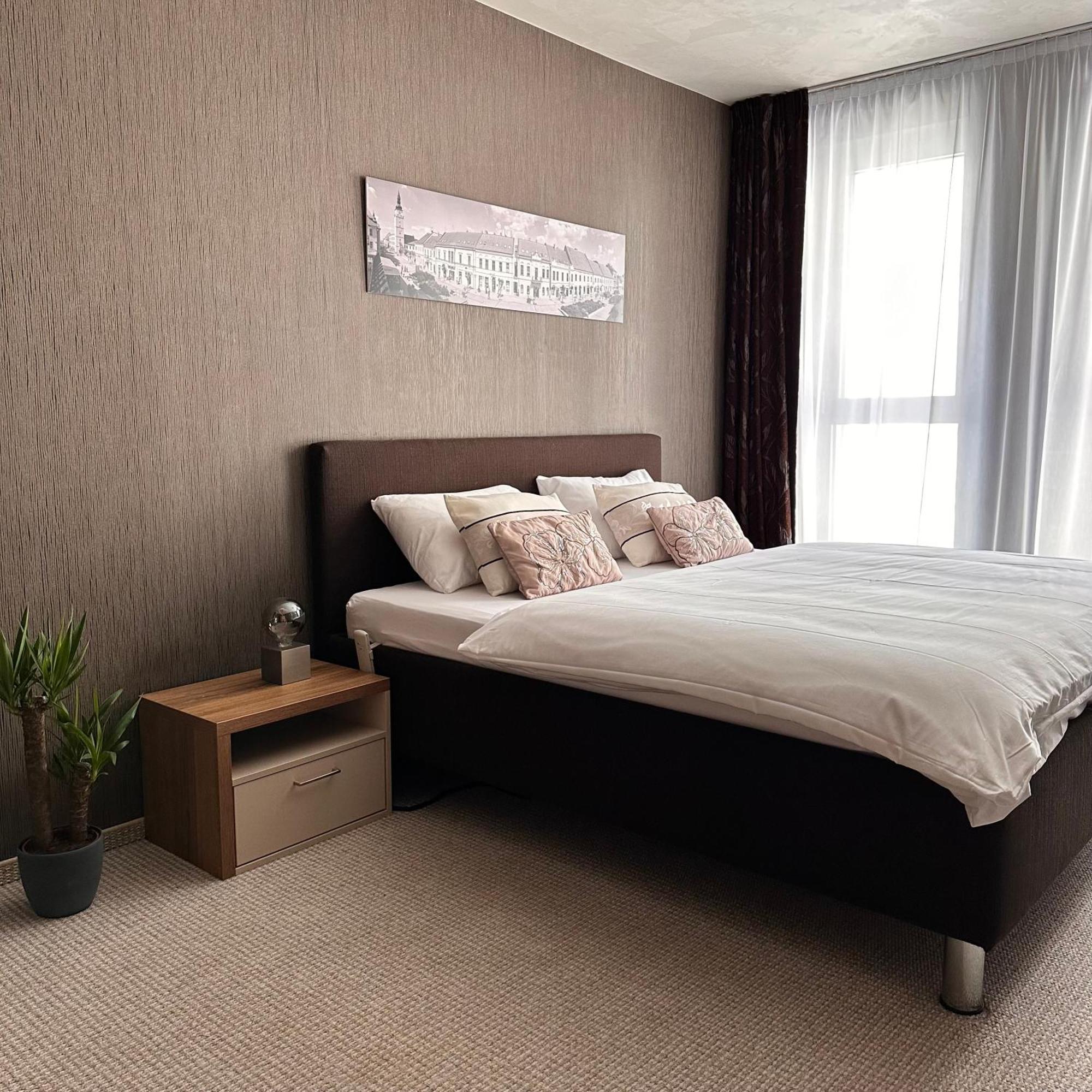 Apartman Leonardo - City Center 트르나바 외부 사진